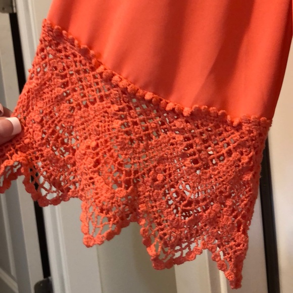 Open back top with lace sleeves! - Picture 4 of 5